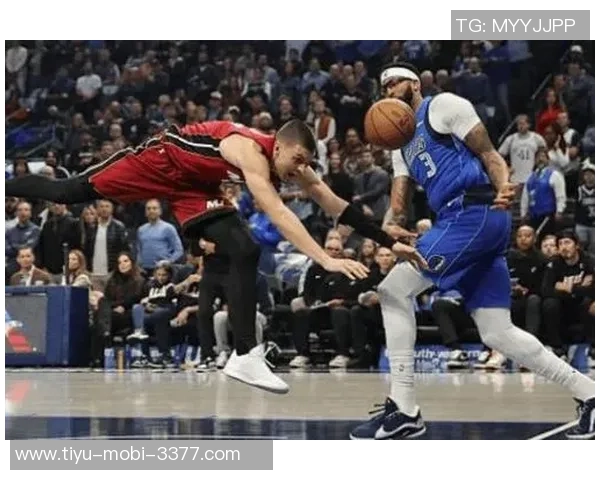 独行侠训练阵容惊艳全场弗拉格华盛顿浓眉莱夫利携手出击